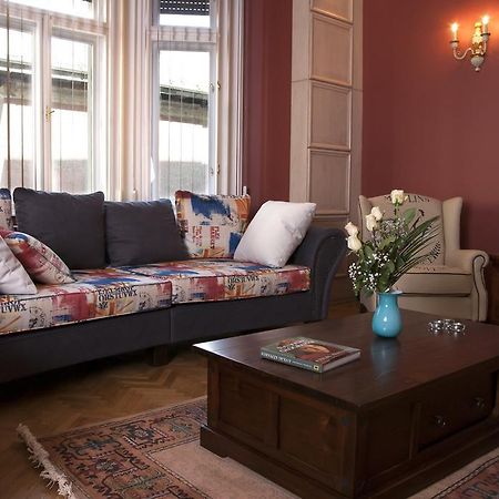 Palace Apartments Budapeste Quarto foto