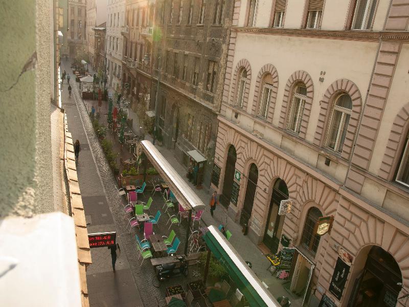 Palace Apartments Budapeste Exterior foto