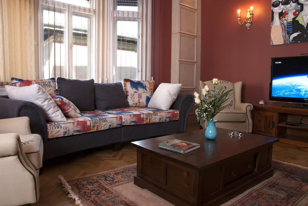 Palace Apartments Budapeste Quarto foto